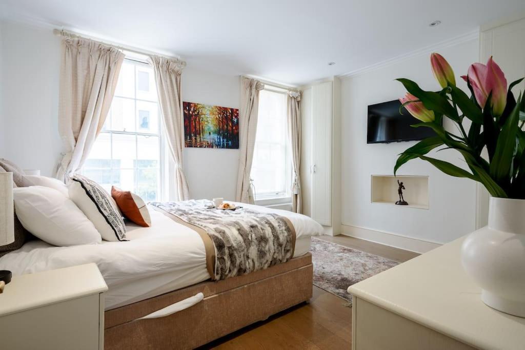 Spacious, Bright & Cosy ~ Ideal Victoria Location! Villa London Eksteriør billede